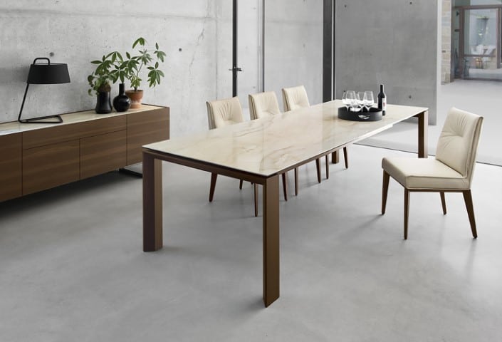 Omnia Dining Table